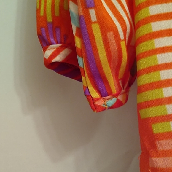 Cute juinors top with shapes - Picture 4 of 8